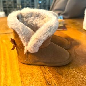 BearPaw Toddler Walker Boots with Cream Fur Lining - Brown Suede